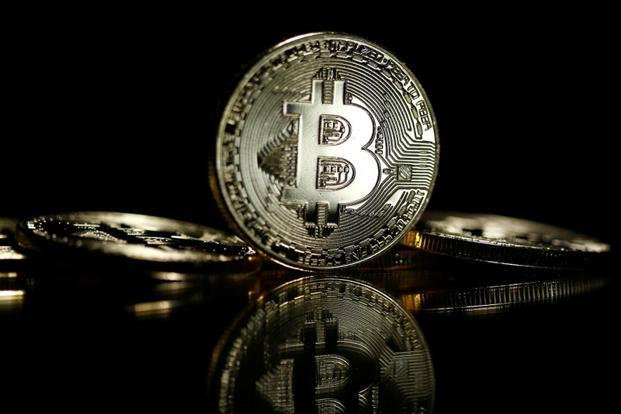 Big money stays away from booming bitcoin