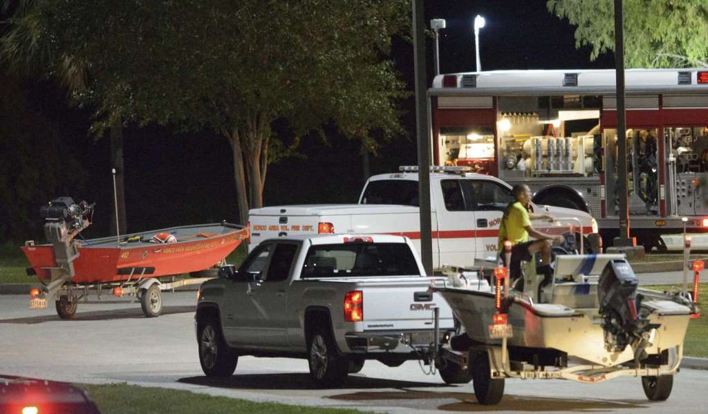 Oil rig explodes in Louisiana lake, injuries reported