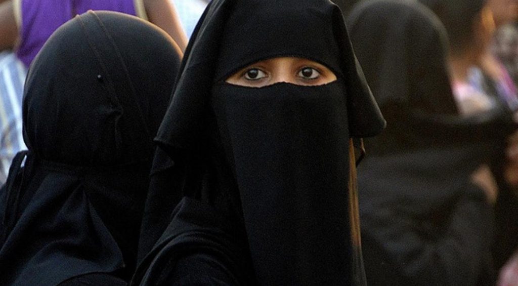 Saudi Arabia to let women into sports stadiums