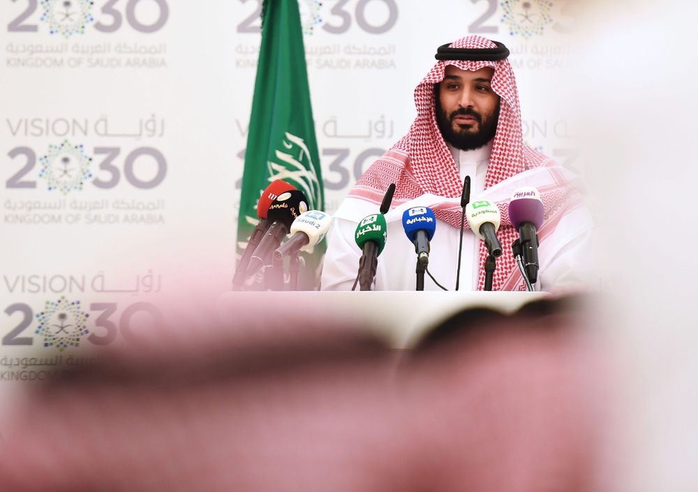 Saudi Crown Prince Backs Extending OPEC Cuts Into 2018