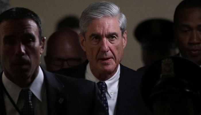 Trump seething as Mueller probe reaches former aides