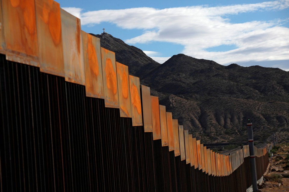 Trump’s proposal for a ‘solar’ border wall now appears dead