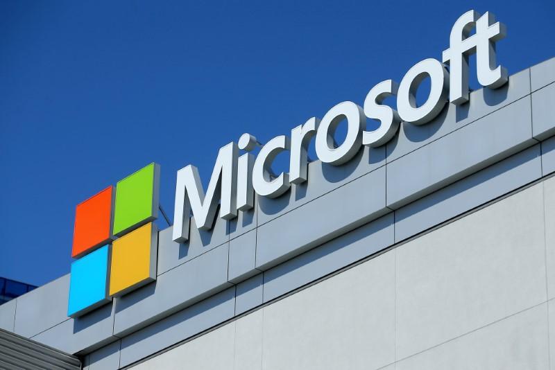 U.S. Supreme Court to decide major Microsoft email privacy fight