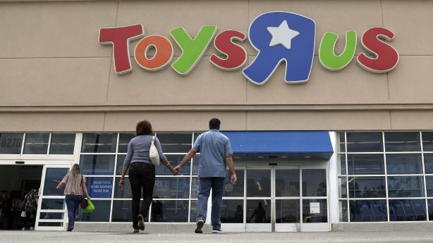 Bankrupt Toys R Us wants to pay $16 million in executive bonuses