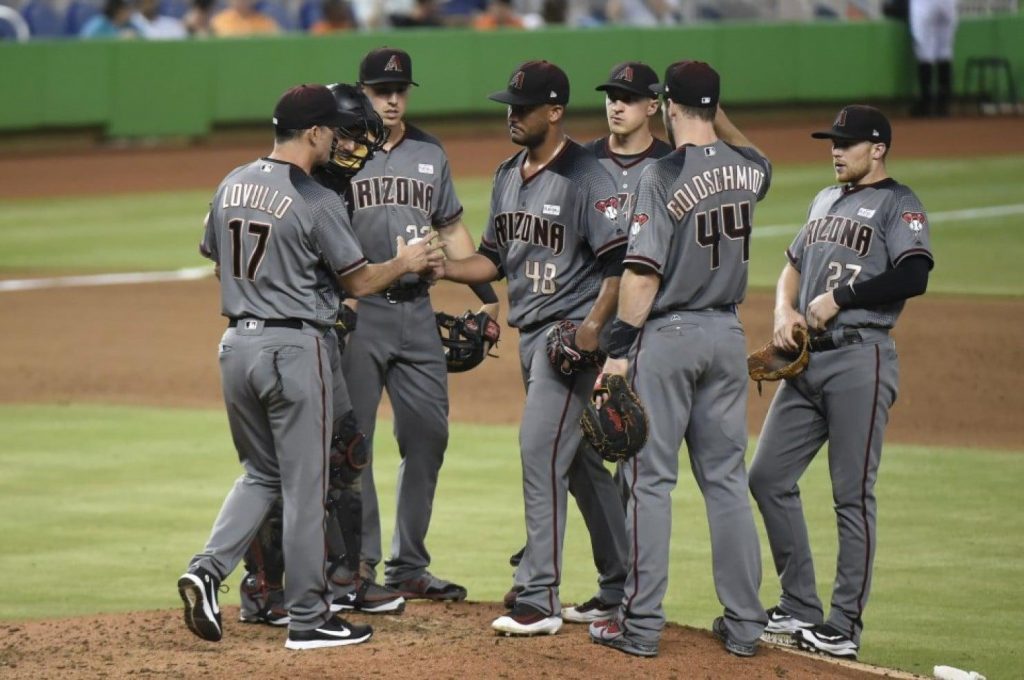 Diamondbacks’ Torey Lovullo, Twins’ Paul Molitor win manager of the year awards