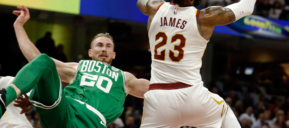 Gordon Hayward talks injury, says Celtics coach Brad Stevens helped carry him onto plane