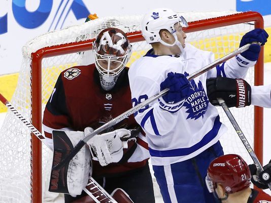 Auston Matthews scores for Maple Leafs in Arizona homecoming