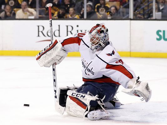 Chiasson scores 2 in 3rd to help Capitals beat Bruins 5-3