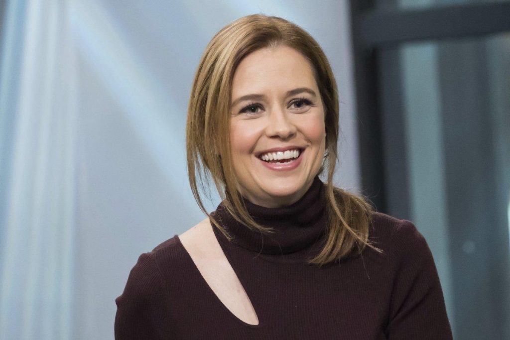 Jenna Fischer apologizes for inaccurate tweet about GOP tax bill