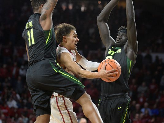 Trae Young drops 44 as Oklahoma tops Baylor 98-96