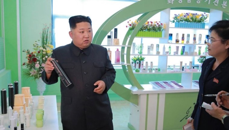 Kim Jong Un offers rare olive branch to South Korea