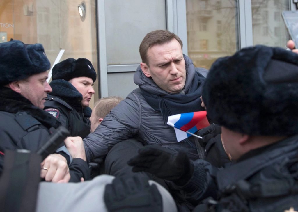 Russian opposition leader arrested amid election protests