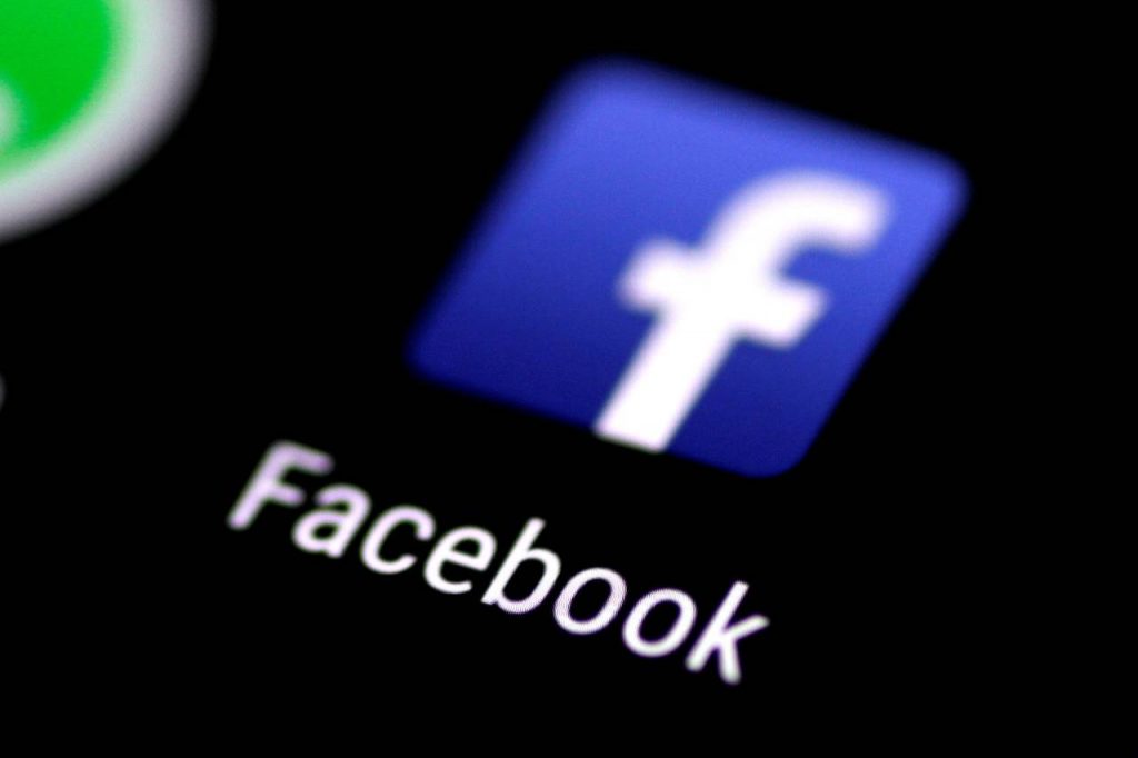 Facebook Suspends Cambridge Analytica for Failing to Delete User Data