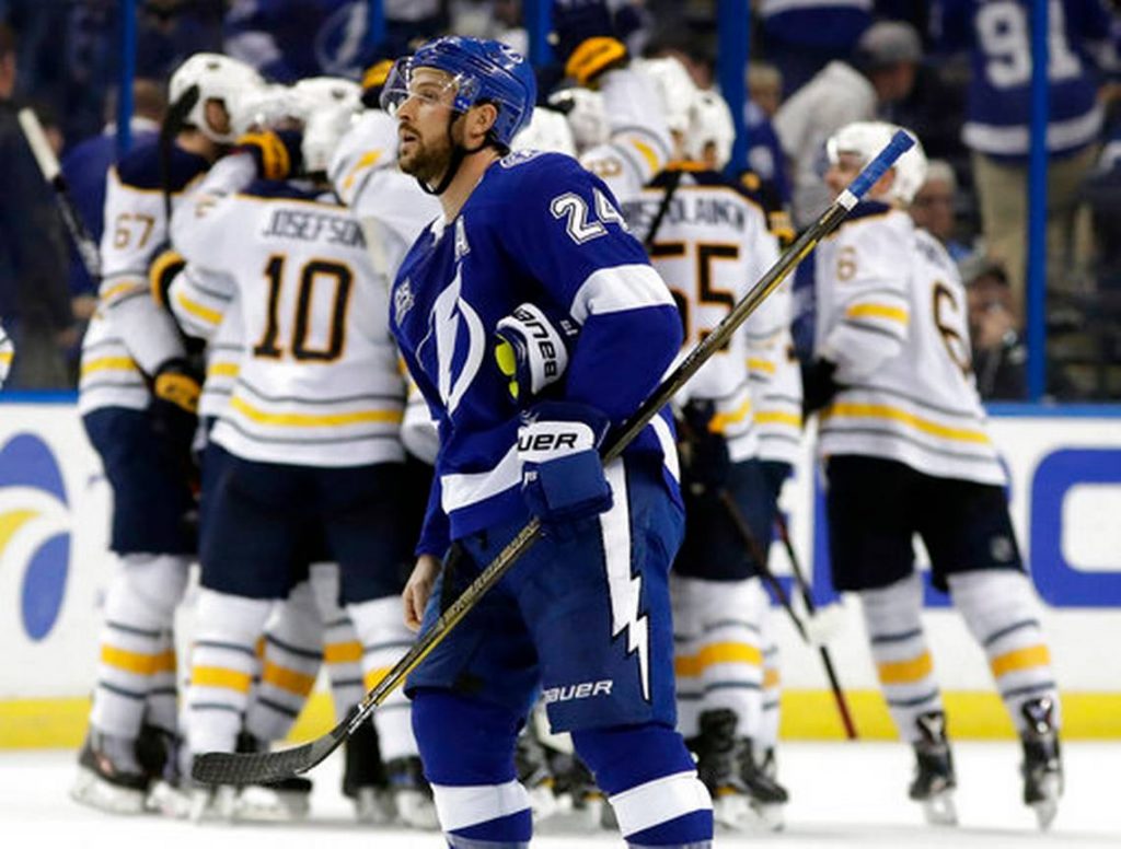 Pominville scores in OT, Sabres beat NHL-best Lightning