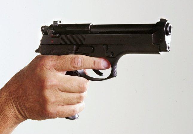 Students injured when Monterey County teacher accidentally fires handgun in class