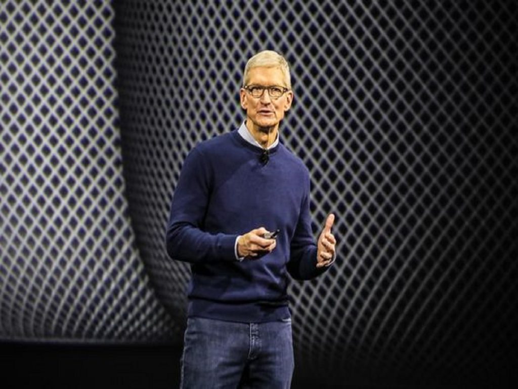 Apple seen as slightly more beneficial to society than Facebook, Technology News Today, Technology News USA, Latest Technology News, Technology News Headlines