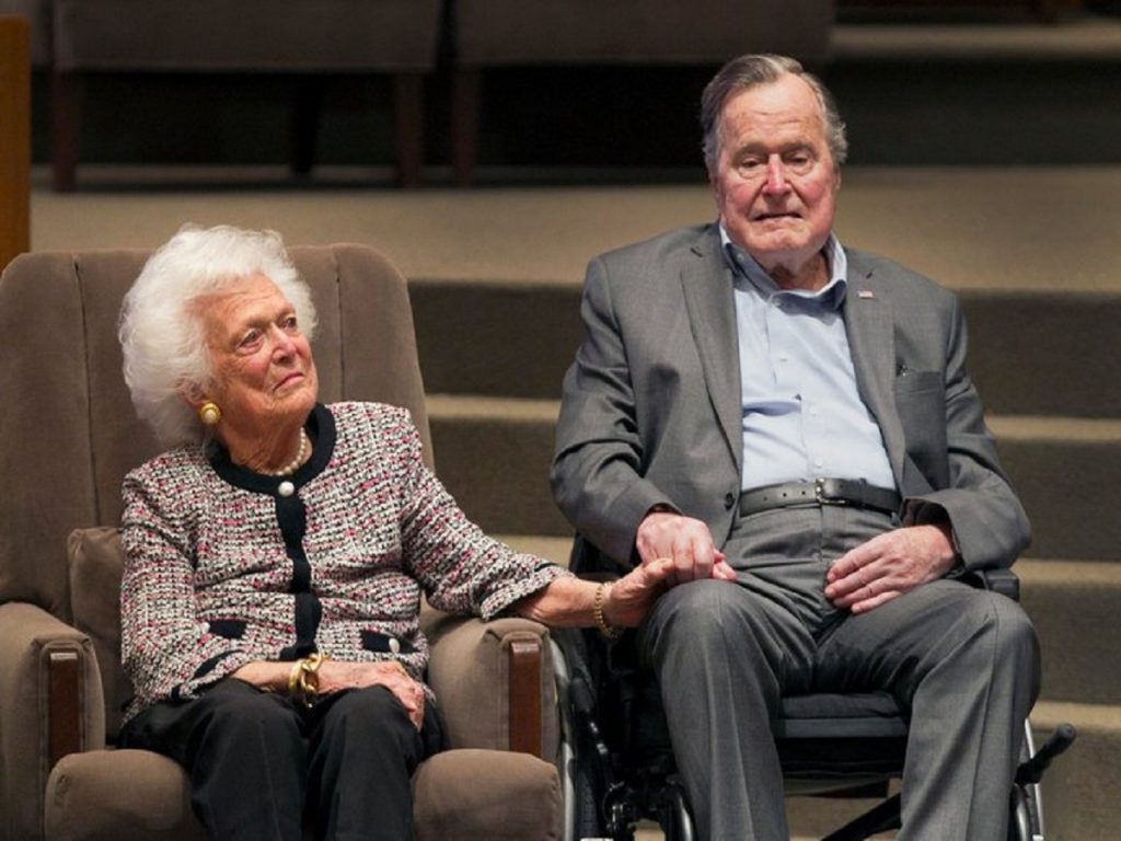 Barbara Bush, Seriously Ill, Says She Won’t Seek Further Treatment