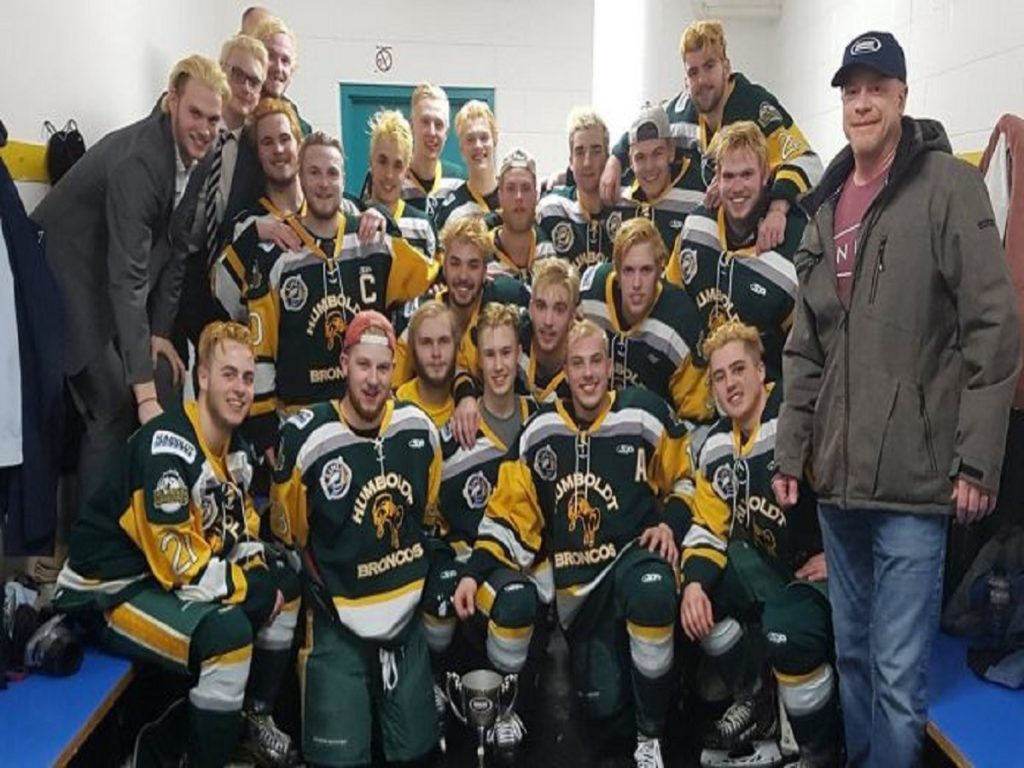 Bus carrying Humboldt Broncos hockey team involved in crash; fatalities reported