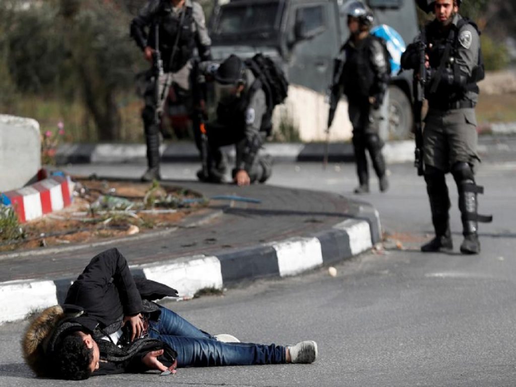 Israeli troops kill four more Palestinians in border protest