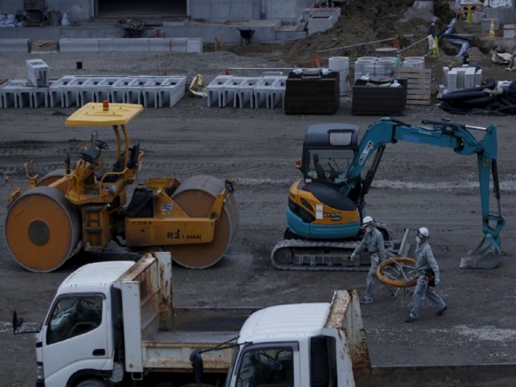 Japan’s February machinery orders beat expectations, wholesale prices slow