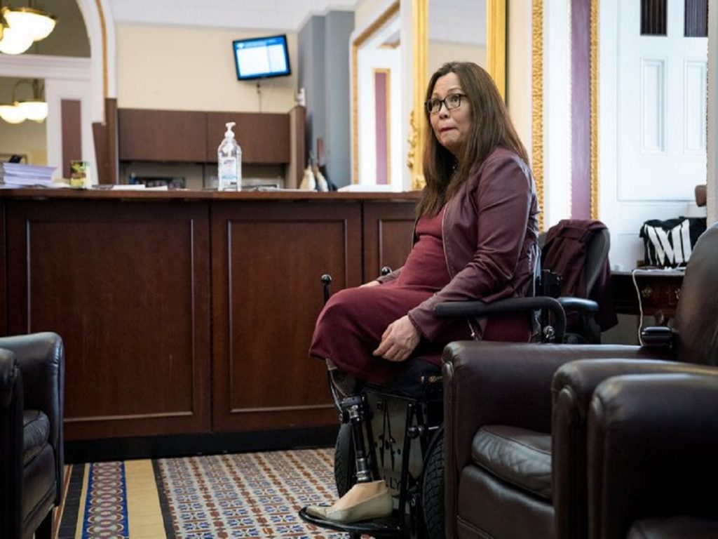 Tammy Duckworth Becomes First Sitting U.S. Senator to Give Birth