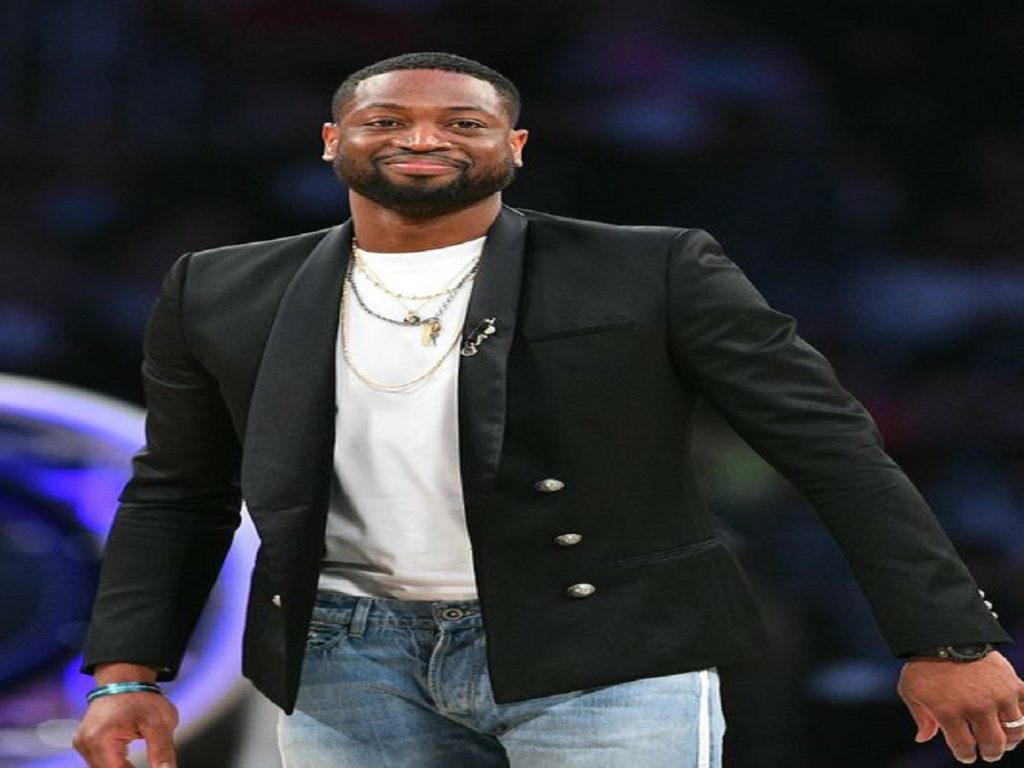 Dwyane Wade surprises Waffle House shooting hero James Shaw Jr.