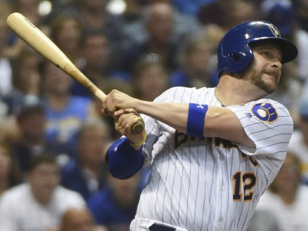 Milwaukee Brewers’ Stephen Vogt suffers career-threatening shoulder injury while on rehab