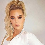 Khloe Kardashian Shares The 1st Sneak Peek Of Baby True In Mother-daughter Selfie — See Pic  What A Tease! Khloe Kardashian Just Shared An Incomplete Glimpse Of Her And Her Newborn Daughter True Tho