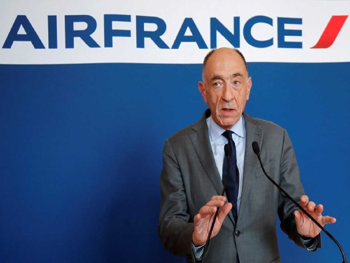 Air France-klm Plunges As Ceo To Quit, Government Says Will Not Help