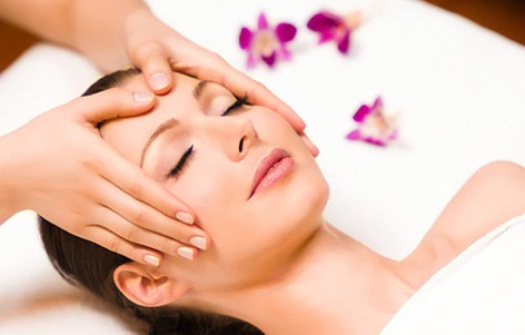 Choice of One or Three 60-Minute Facials at The Studio Academy of Beauty (Up to 44% Off)