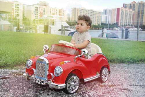 Lil' Rider Cruisin' Coupe Battery-Operated Classic Car with Remote