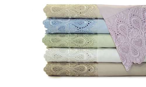 Luxury 600-Thread-Count Cotton-Rich Lace Embellished Sheet Set