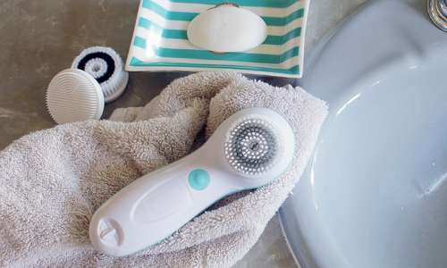 Ultimate Skin Spa Facial Cleanser and Massaging Brush System with Travel Case